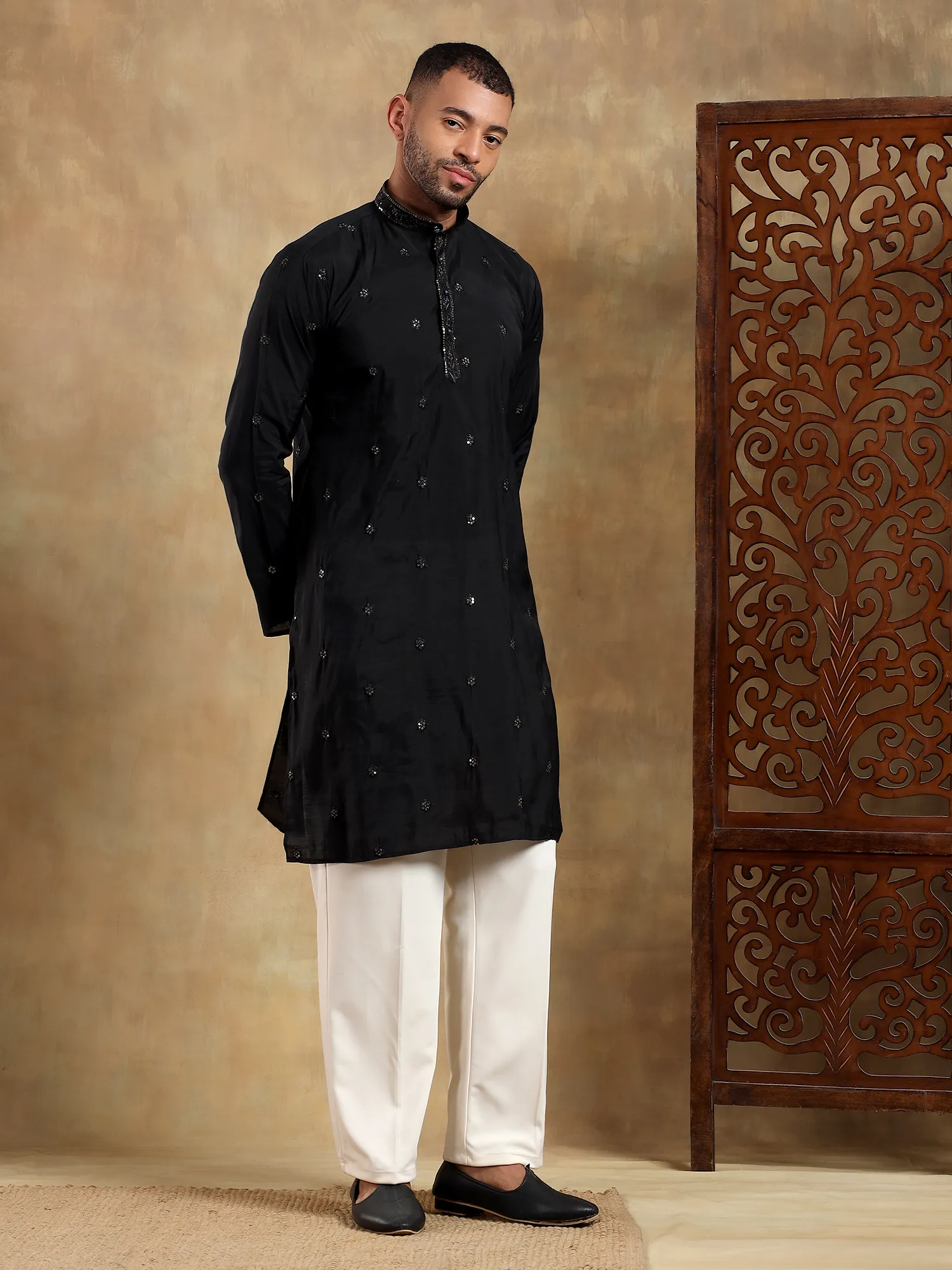 Black Embroidered Long Kurta - Image 5