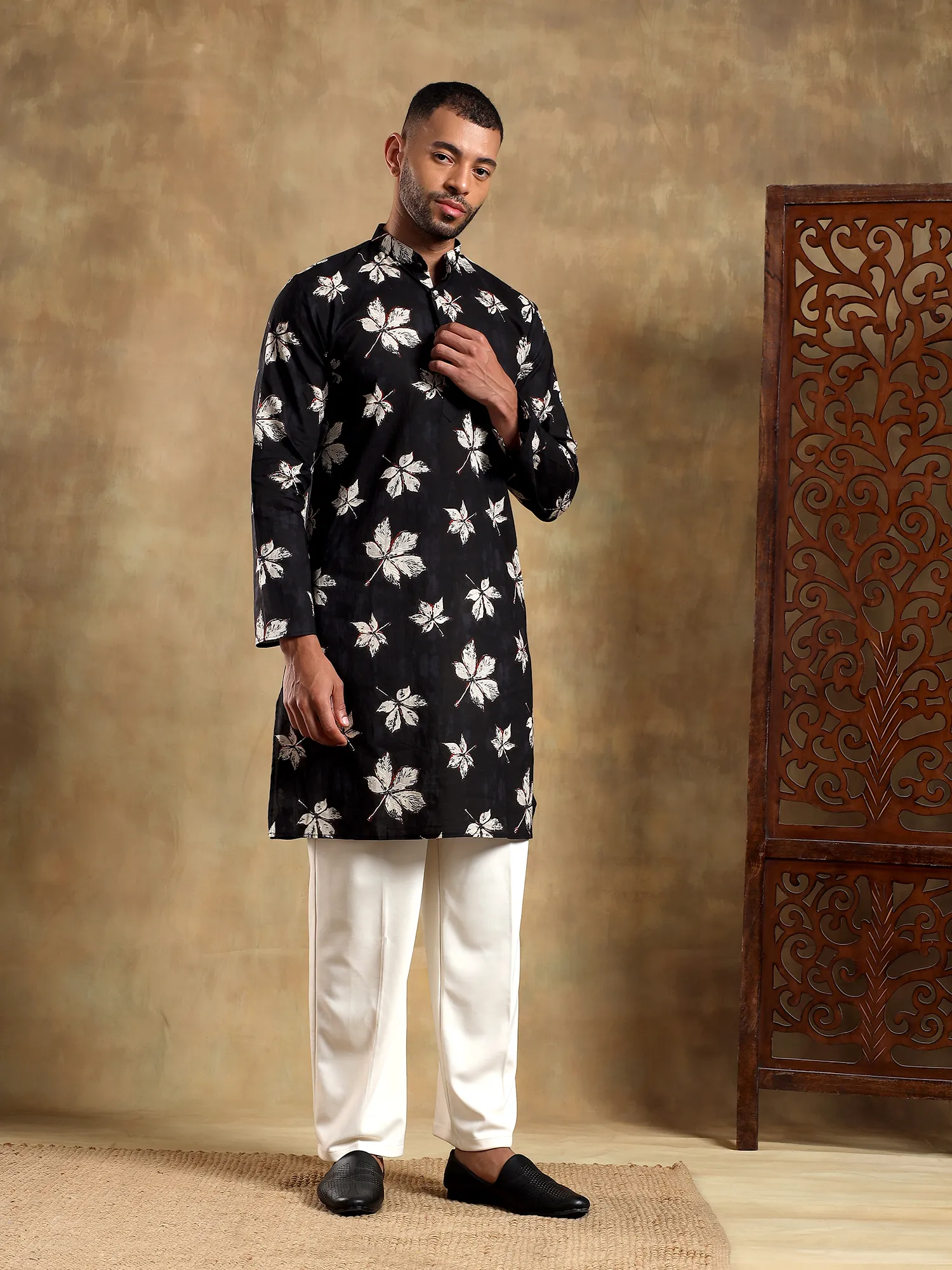 Black Leaf Printed Long Kurta & pyjama set - Image 6