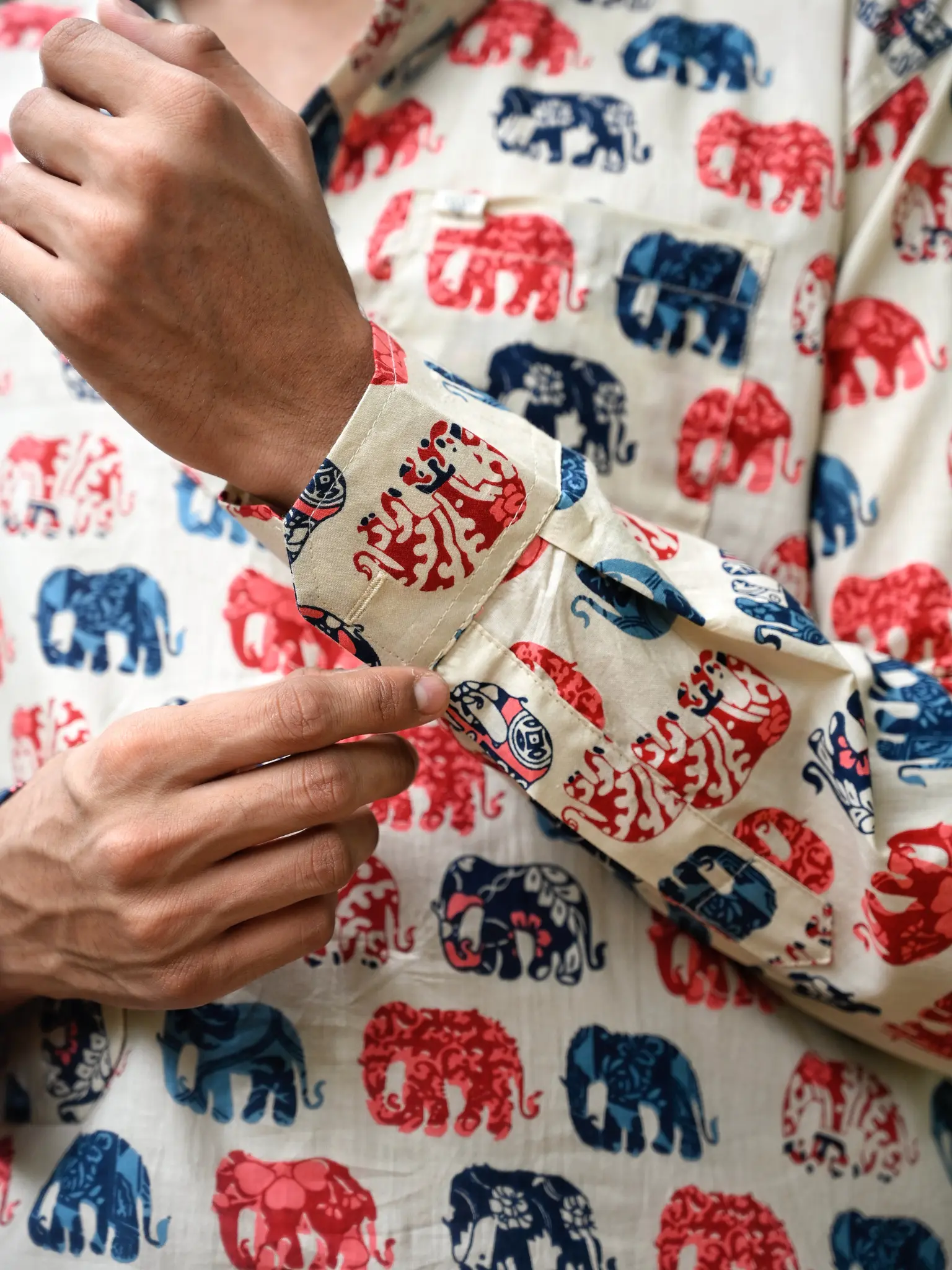 cream blue/red elephant Printed short kurta - Image 3