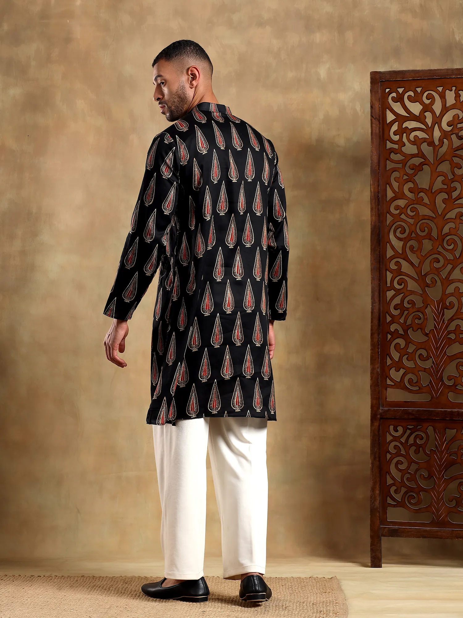 Mystic Leaf Printed Long Kurta - Image 2
