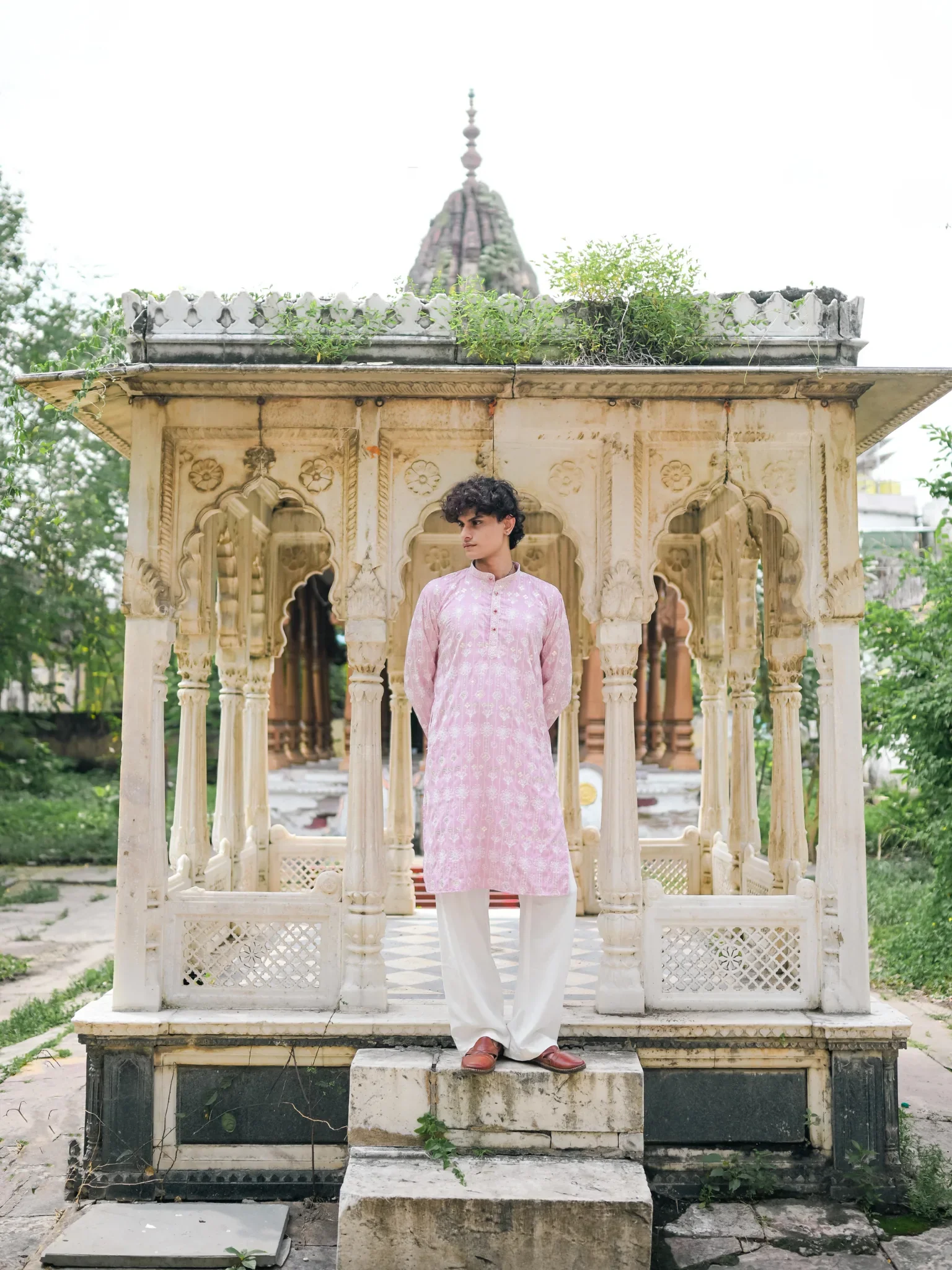 Pink Thread And Mirror Work Long Kurta - Image 4