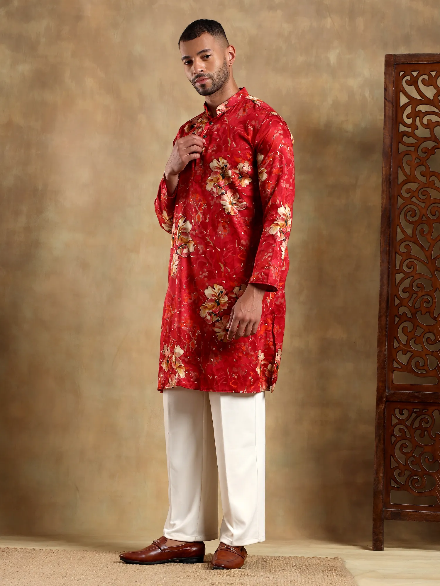 Red Floral gold Foil Long Kurta - Image 5