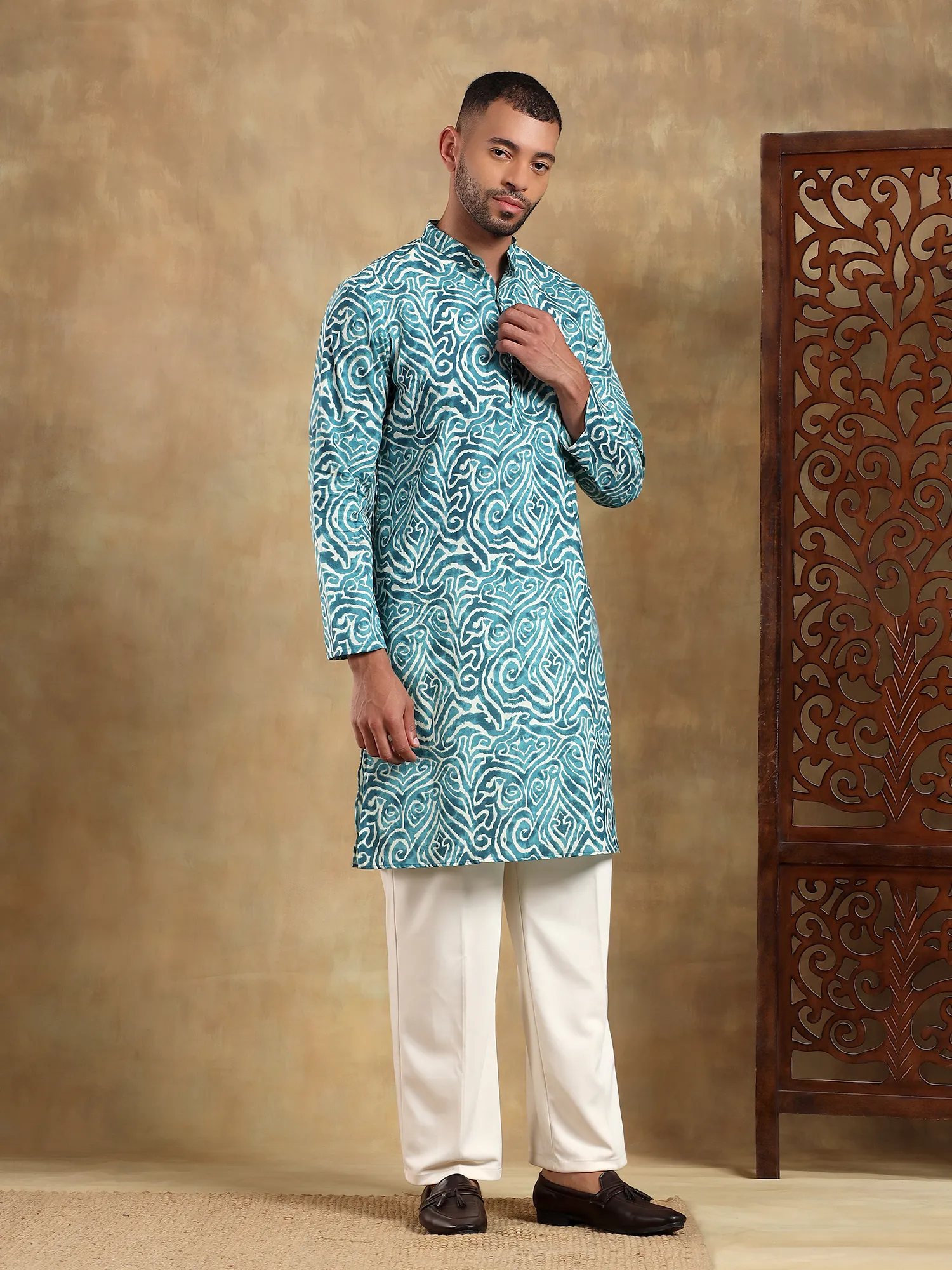 Sky Blue Abstract Printed Long Kurta & pyjama set - Image 5