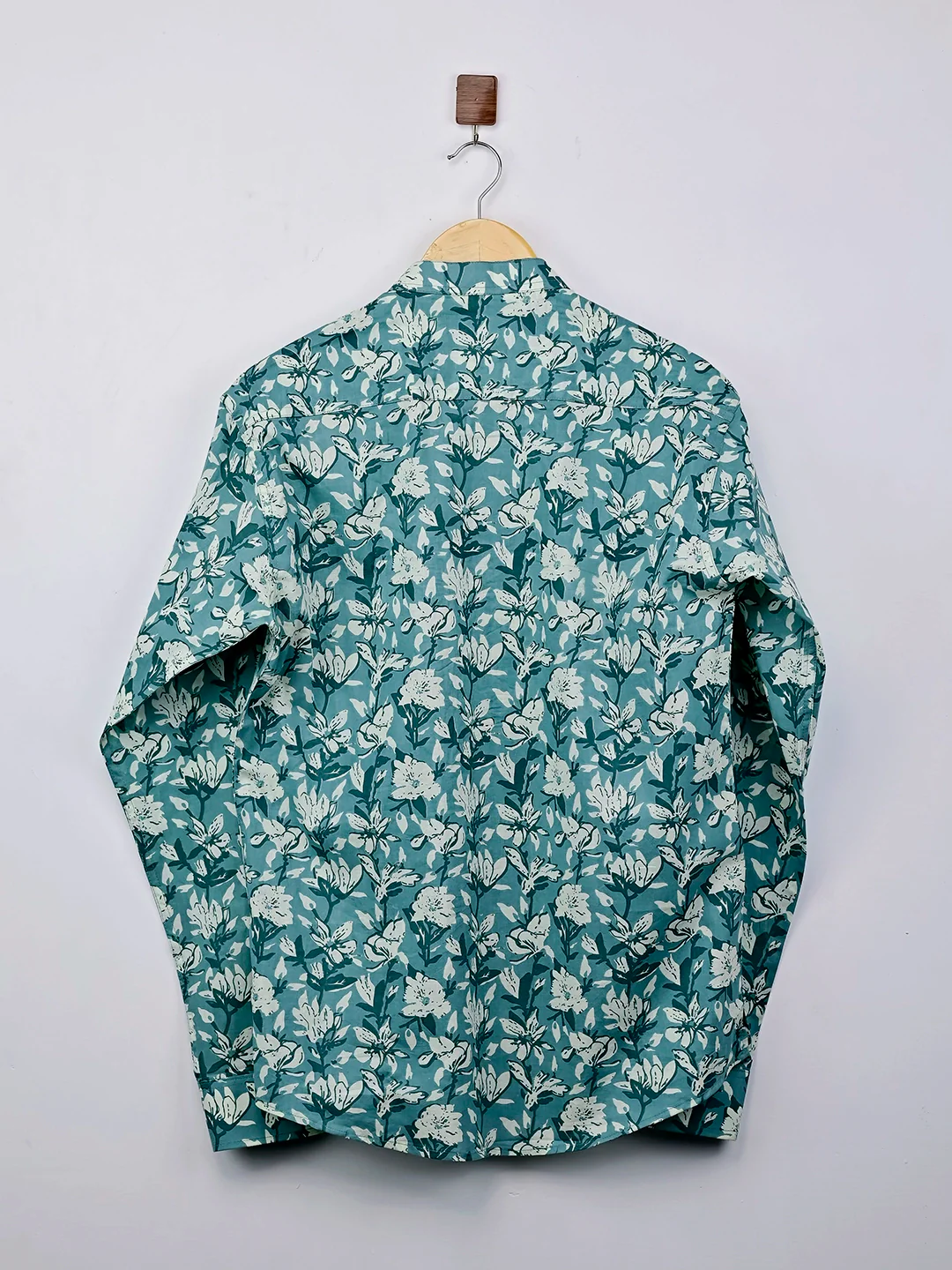 Sky Blue White flowers Printed Short Kurta - Image 3