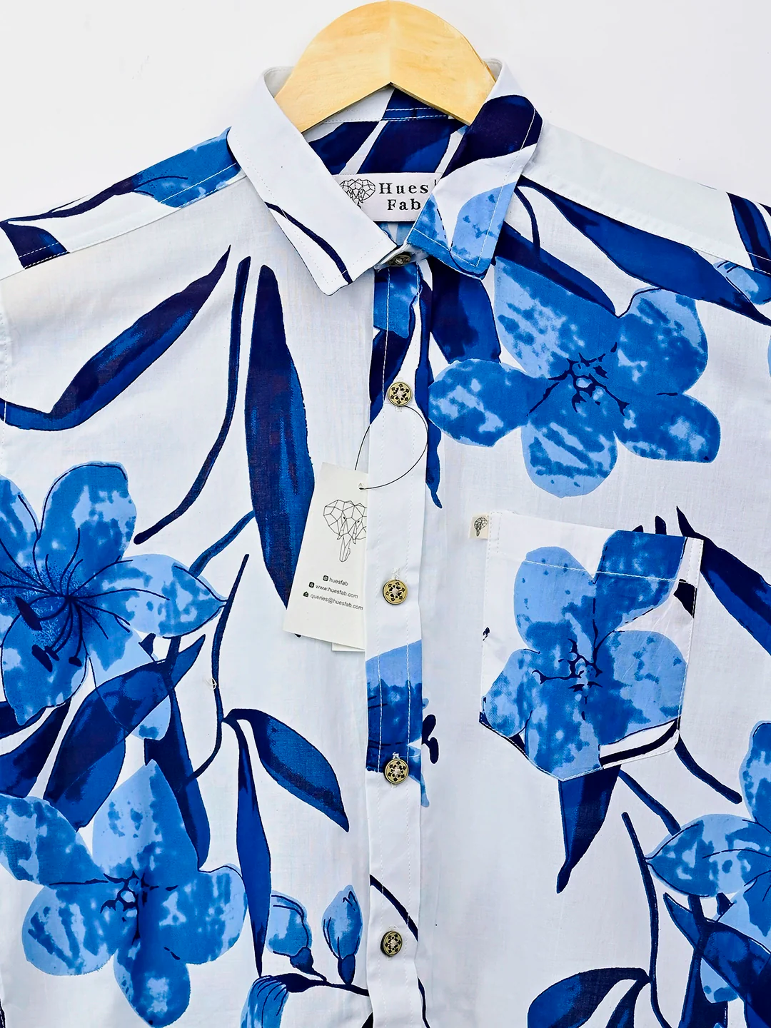 White & Blue Flower/Leaf Half-Sleeves Shirt - Image 4