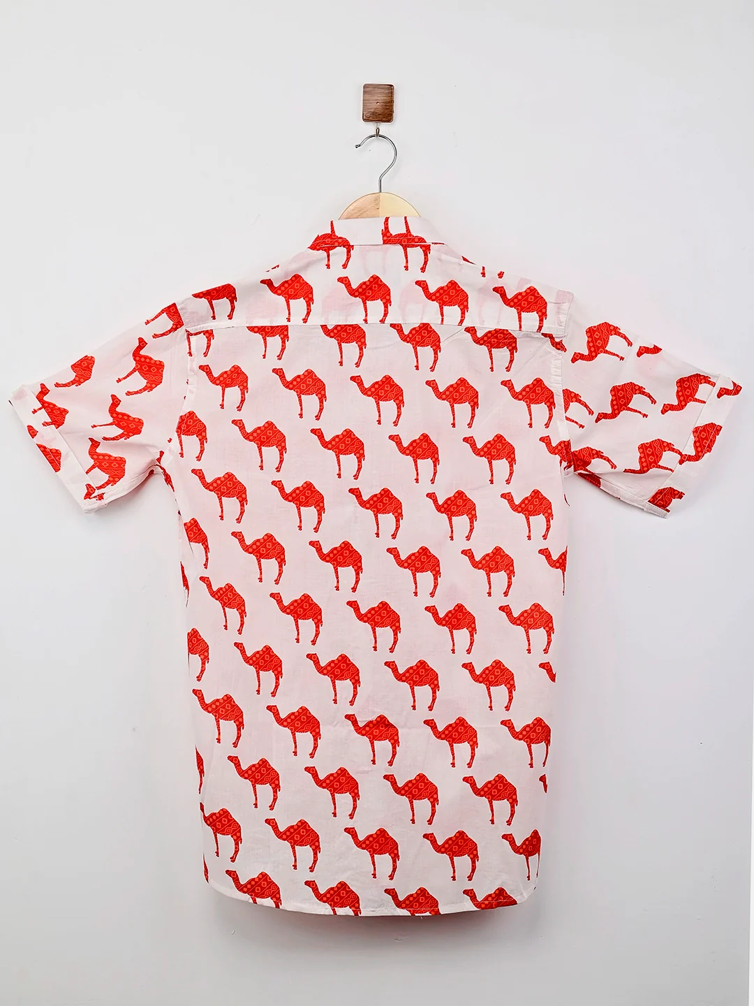 white and red camel printed half-sleeves shirt - Image 3